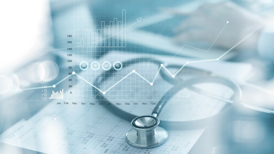 Gráfico de negocios de atención médica y examen médico y hombre de negocios analizando datos
