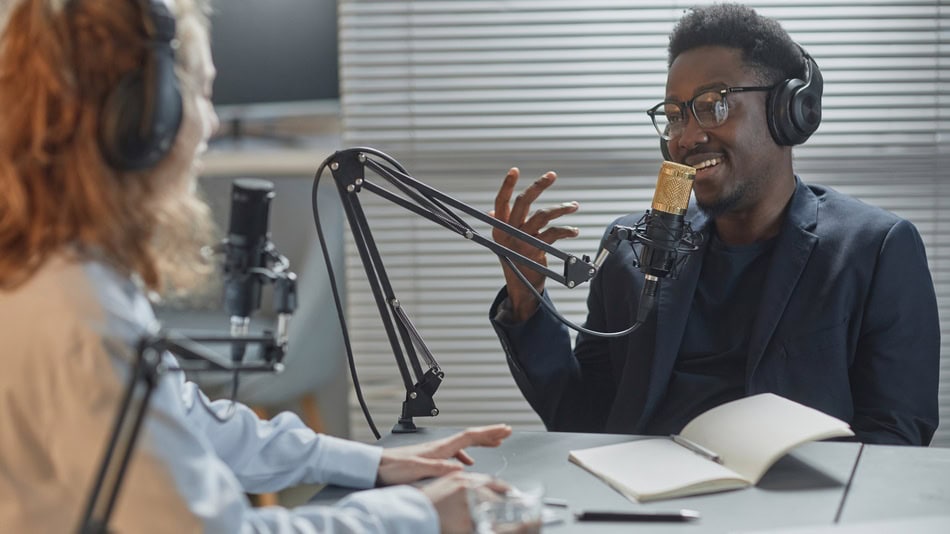 El plan de comunicación política utiliza los podcast como canales de comunicación