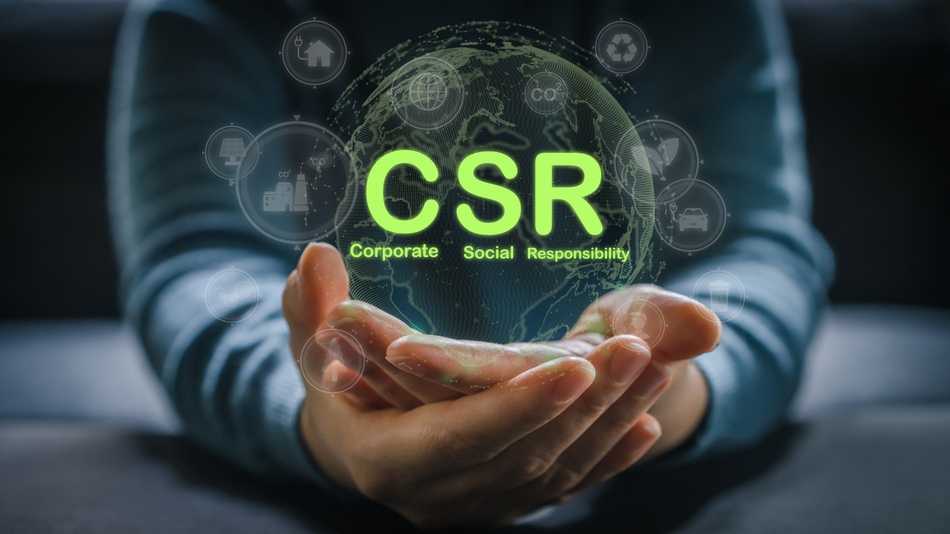 Personas que muestra el concepto de RSE en los negocios, apoyan la responsabilidad social corporativa, la energía limpia, el medio ambiente ecológico
