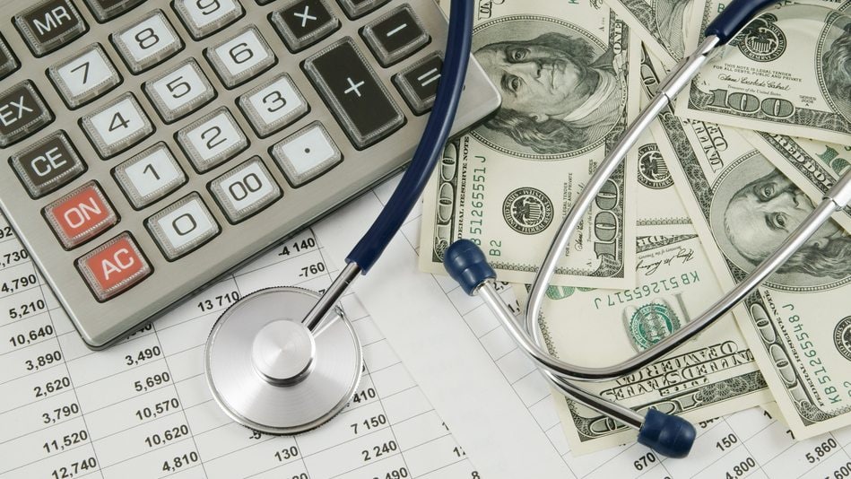 Los costos hospitalarios dependen de ciertos factores como: clase de servicio médico, tiempo de estancia, ubicación, instalaciones y tecnología y eficiencia
