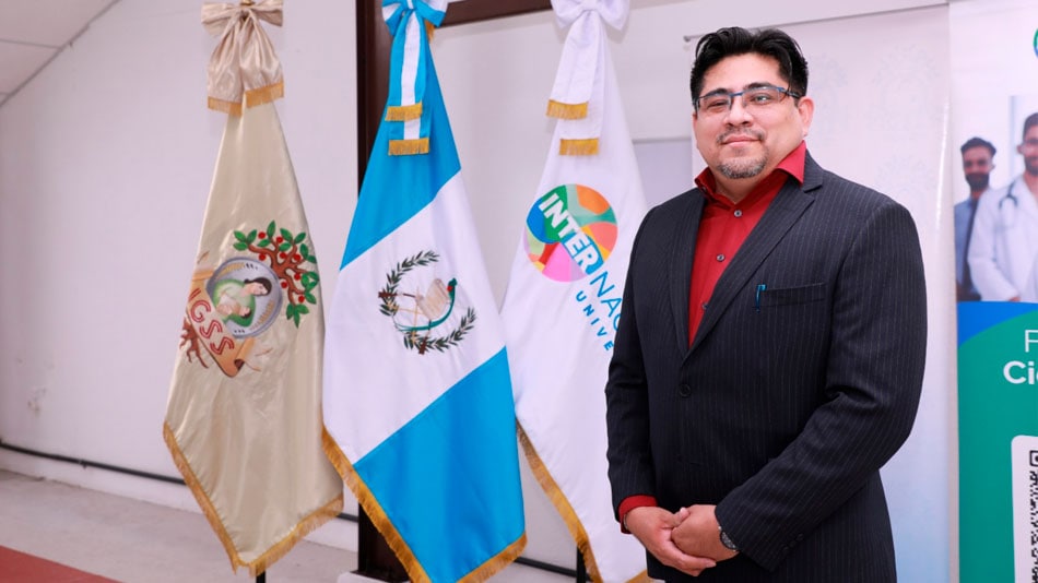 Dr. Gary Abraham Juventino Reyes L&oacute;pez, Jefe de Departamento Administrativo, Departamento de Capacitaci&oacute;n y Desarrollo.