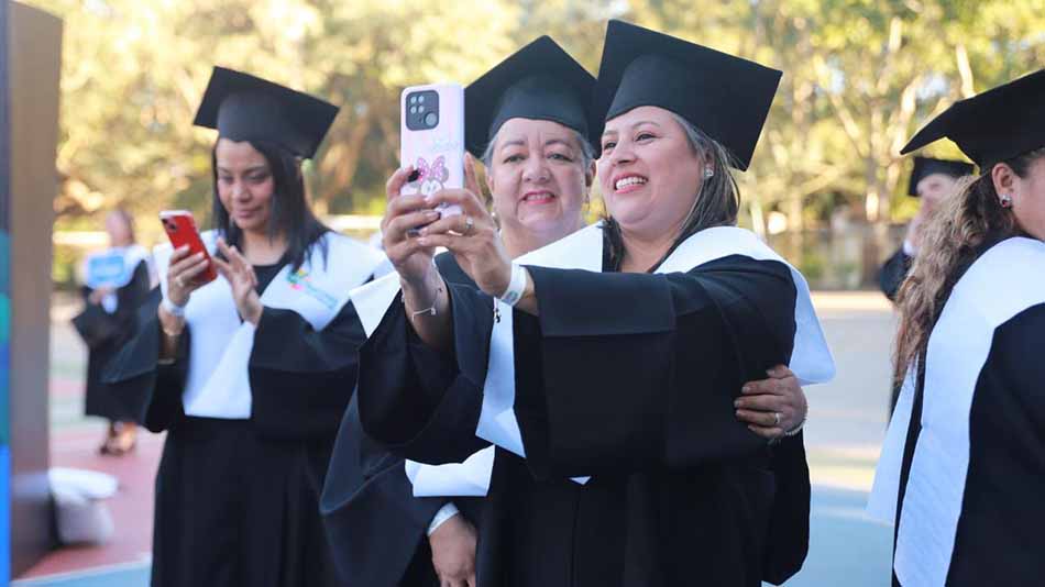 imagen de estudiantes