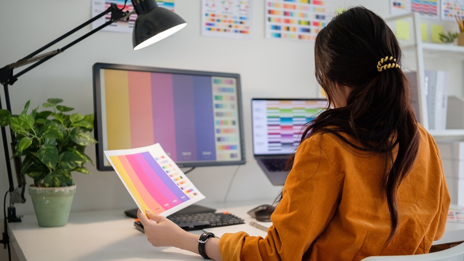Los datos de cuánto gana un diseñador gráfico en Guatemala indican que el sueldo promedio mensual de este profesional se encuentra entre los Q 5,500 y los Q 12,000