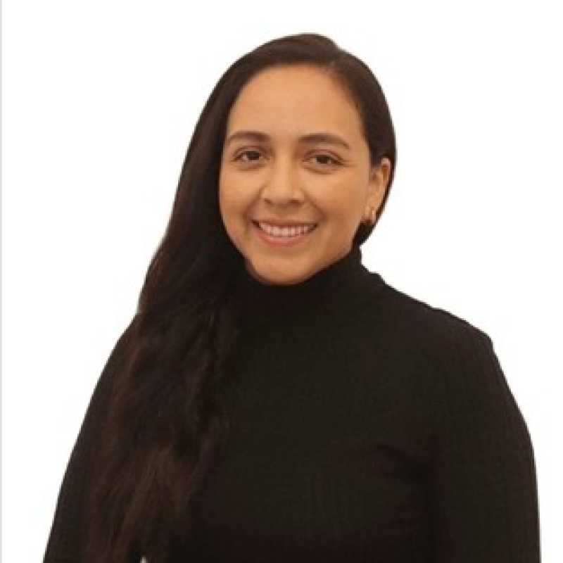 Ana Paula Espinoza Garcia, Experta asociada